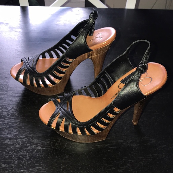 Jessica Simpson Stilettos 👠 - Picture 3 of 10